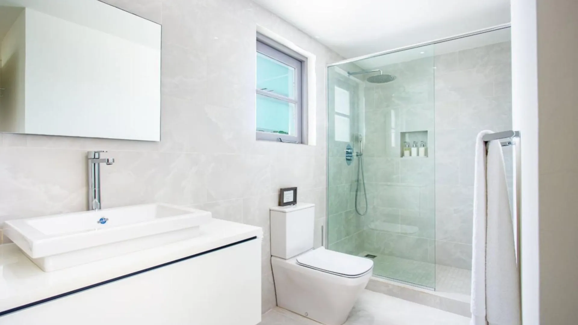 The One At The Saint James By Blue Sky Luxury 0*,