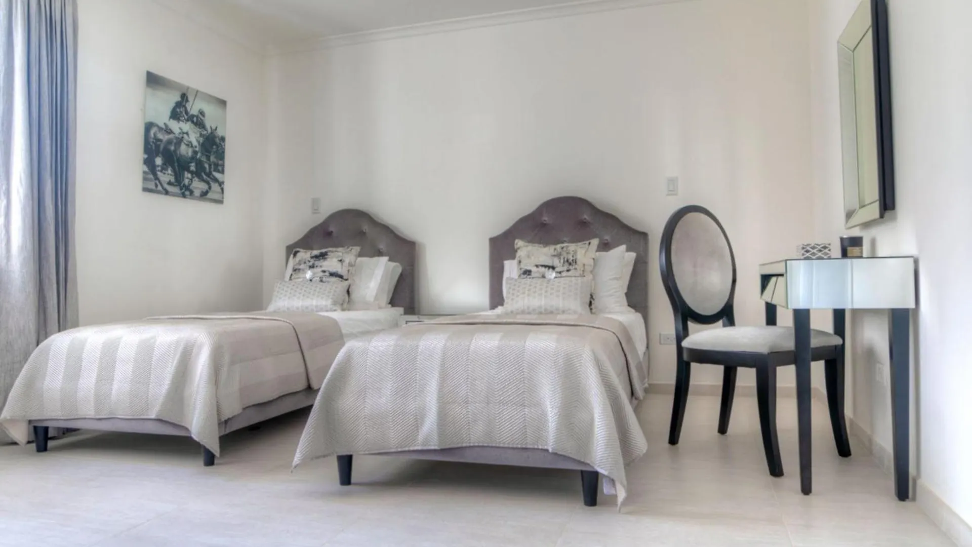 Apartment The One At The Saint James By Blue Sky Luxury