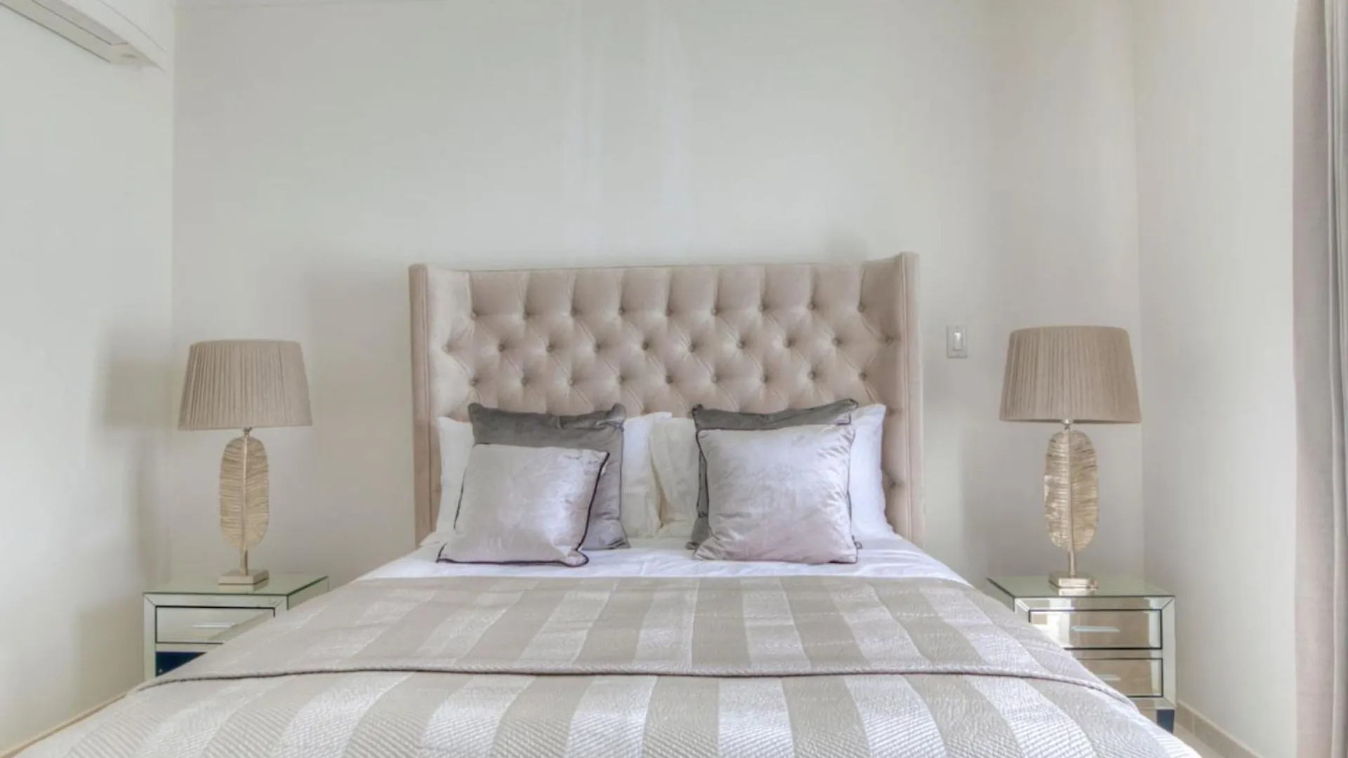 The One At The Saint James By Blue Sky Luxury Apartment