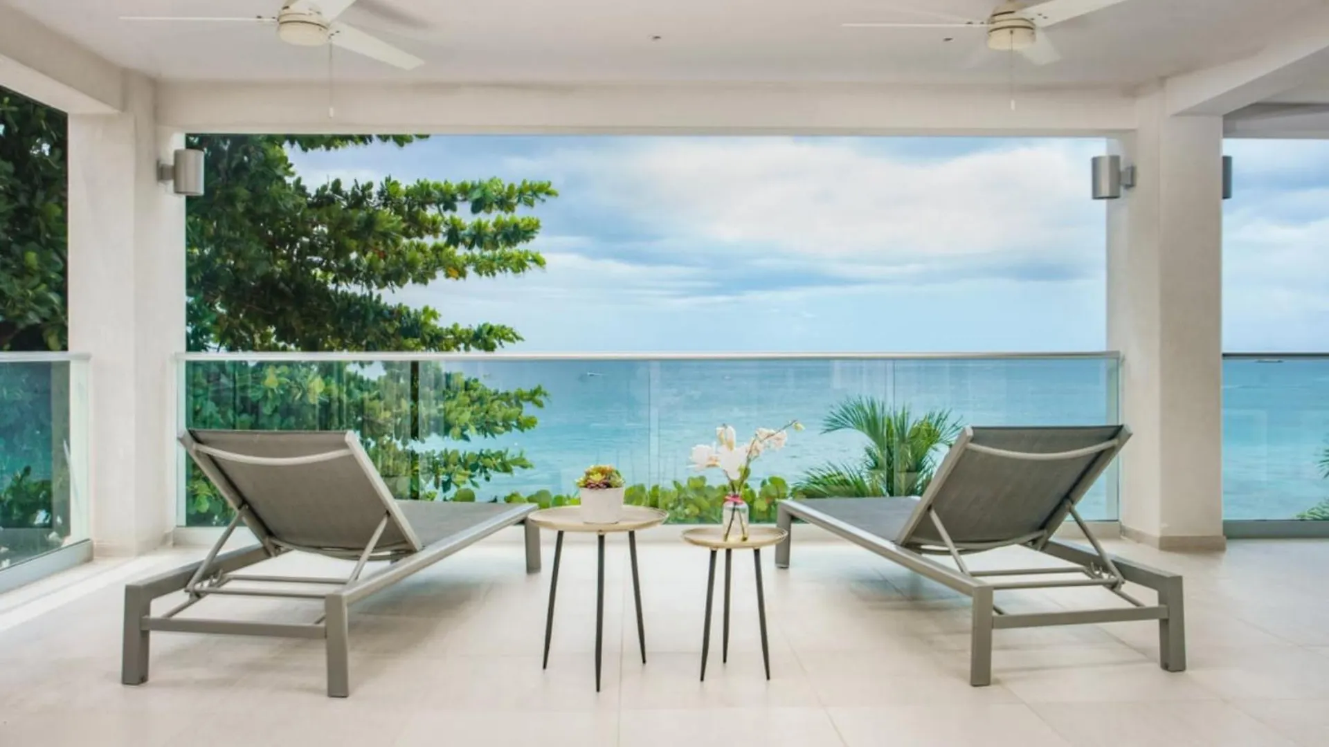 Apartment The One At The Saint James By Blue Sky Luxury